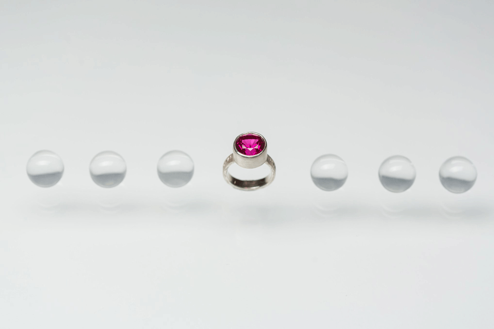 apricus-verba-silver-ring-analemma-corundum
